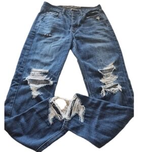 American Eagle Vintage High Rise Ripped Jean